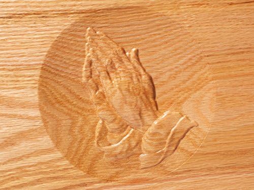 URN CREMATION - עץ אלון דלוקס - גילוף ידיים מתפלל