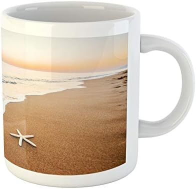 ספל חוף גניוקאר, קומפוזיציה של כוכבי ים על שקיעה של גלי חול וגלי אוקיינוס, כוס ספל קפה קרמיקה