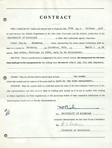 פריץ קריסלר חתם על חוזה פוטבול קולג 'חוף מישיגן אגדה עם מכתב ג' יי. אס. איי - חתימות חתך קולג