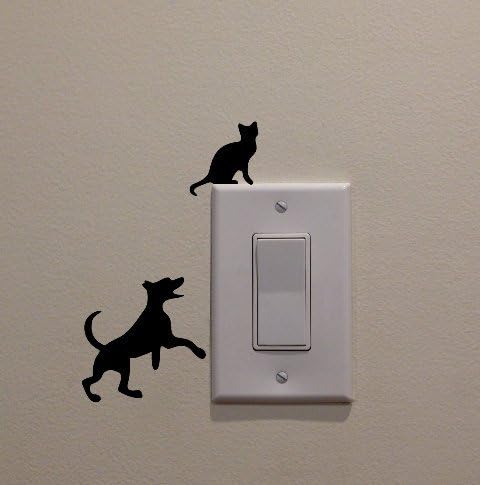 יינגקאי כלב רודף חתול את אור מתג מדבקות ויניל מדבקות קיר מדבקת אמנות סלון גילוף קיר מדבקות מדבקה לילדים חדר בית