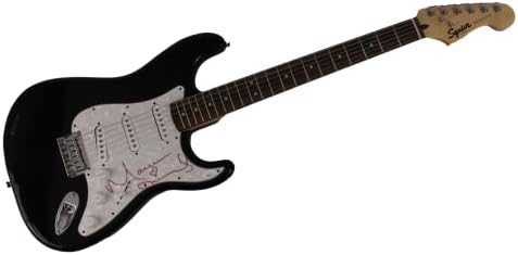 מרינה דיאמיס - מרינה והיהלומים חתמו על חתימה בגודל מלא פנדר שחור סטרטוקסטר גיטרה חשמלית עם אימות JAMES